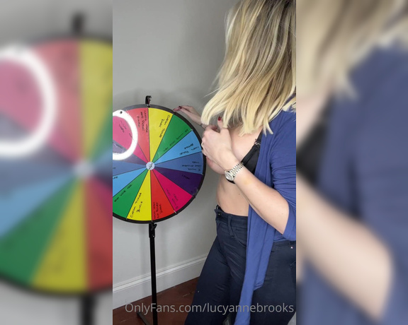 Lucyannebrooks - SUNDAY FUNDAY  SPIN THE WHEEL Six spins for Voly a4 (14.11.2021)