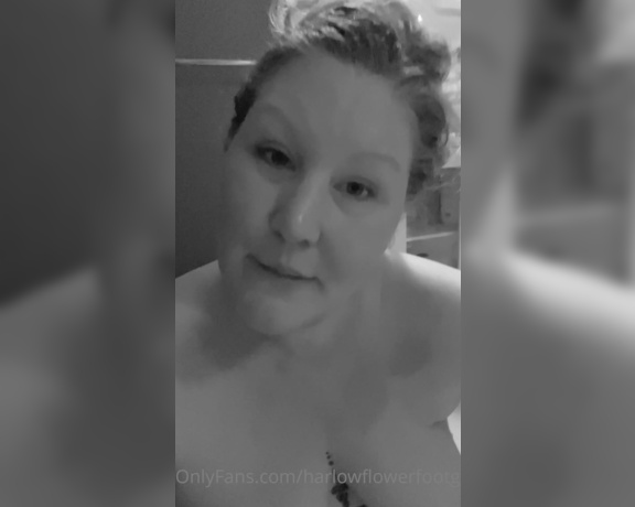 Harlowflowerfootgoddess - Romancing myself p (14.04.2022)