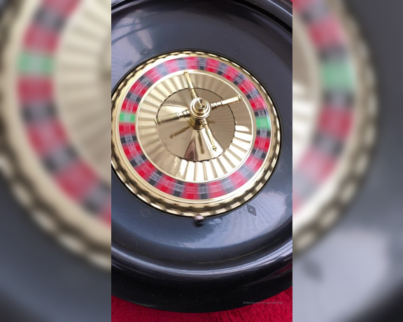 Lucyannebrooks - SUNDAY FUNDAY  ONLYFANS CASINO  Spin  Number ! Next spin at pm G (27.10.2019)