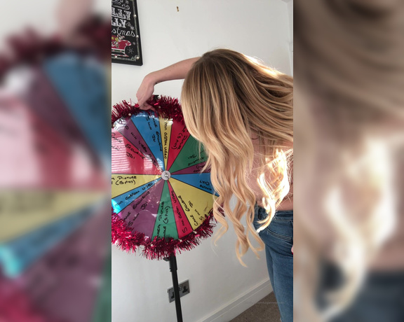 Lucyannebrooks - HAPPY DECEMBER  SPIN THE WHEEL Spin for Pete so (01.12.2019)