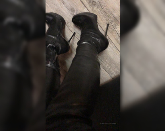 Mistresslfatale - Long leather boots  video mN (02.01.2020)