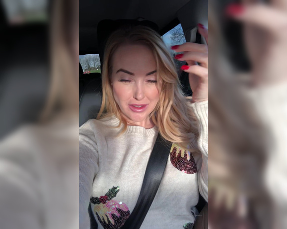 Lucyannebrooks - DAY IN THE LIFE OF ... TH DECEMBER  Just on the way to the shops n X (13.12.2019)