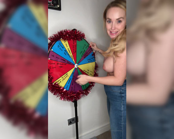 Lucyannebrooks - HAPPY DECEMBER  SPIN THE WHEEL Three spins for Dave Essex v (01.12.2019)