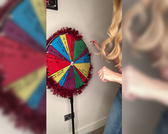 Lucyannebrooks - HAPPY DECEMBER  SPIN THE WHEEL Six spins for Antonio r (01.12.2019)