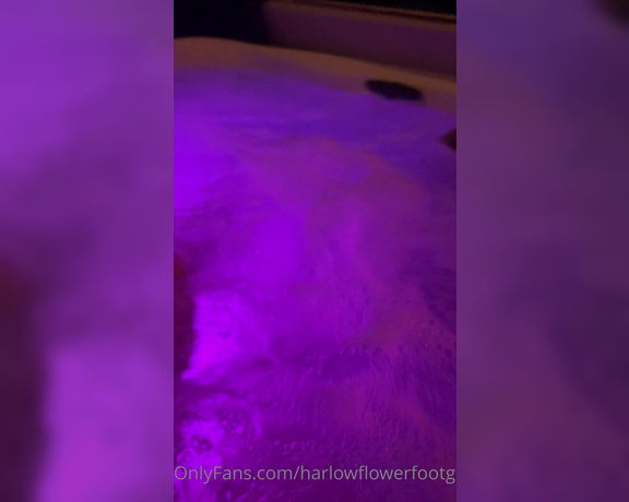 Harlowflowerfootgoddess - More tub fun PN (14.07.2021)