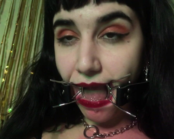 Dominatrixvera - tongue worship  drool with spider gag, Spit Fetish, Gags, Tongue Fetish, Oral Fixation, Kink, ManyVids
