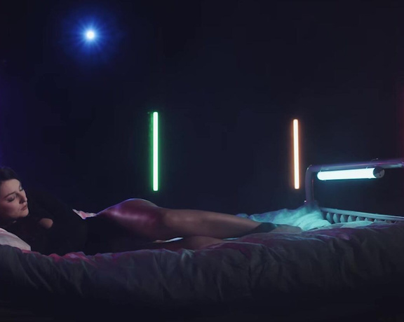 FrolicMe-Katy Rose Hypnotised- Milf, Big Tits, Vibrator (2023.03.25)