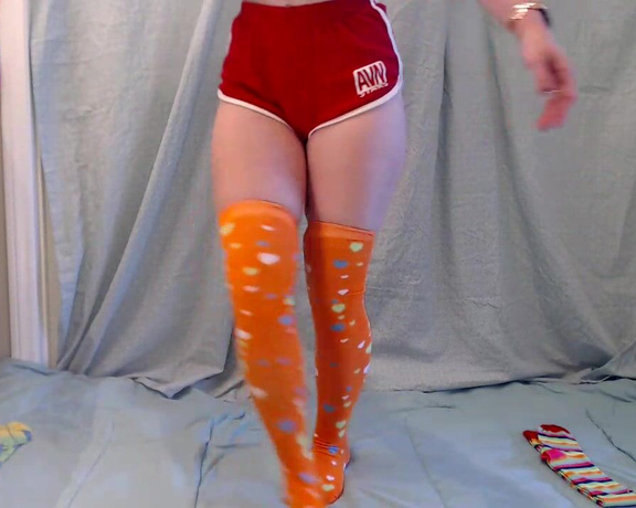 Kay Carter - Kaycarterxxx I got some SUPER SEXY new thigh high socks Watch me try them all on and model them for you  Now t,  Big Tits, Milf