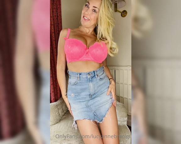 Lucyannebrooks - BILLY MADDISON STRIP FOR TIP And we done it …. Skirt coming off boys V (22.06.2021)