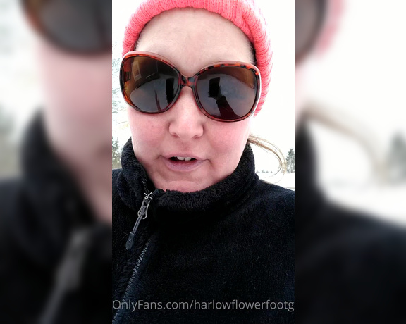 Harlowflowerfootgoddess - S N O W EVERYWHERE So Bright I needed shades!!! What say j (14.02.2021)