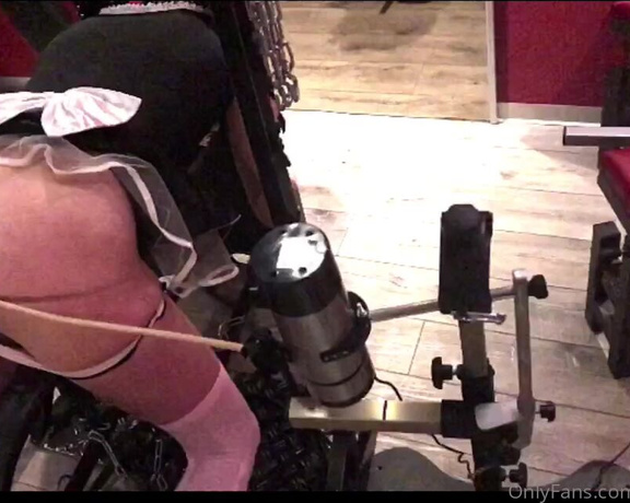 Mistresslfatale - Video  The spankingmachine made sure that my hands were free to give th 3 (09.02.2021)