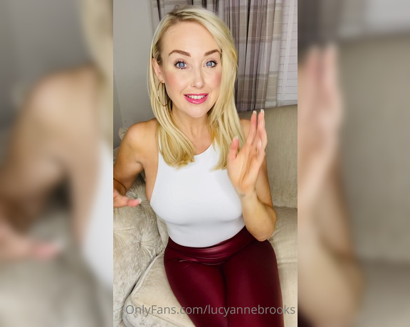 Lucyannebrooks - INTERVIEW WITH AN ONLYFANS MODEL What new features would I like to see N5 (10.02.2021)