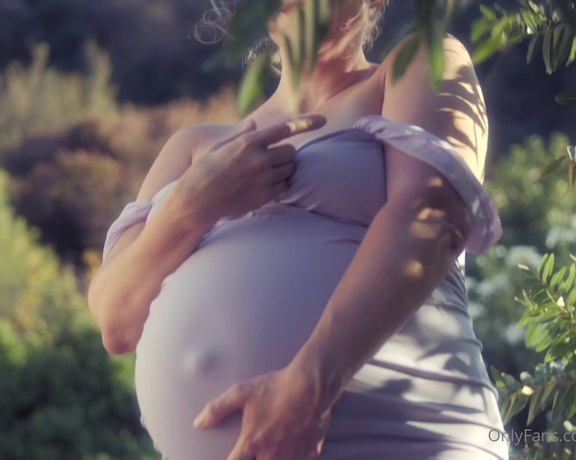 (Onlyfans) Holly Randall - Enjoy This Beautiful Little Video From My Maternity Shoot!,  solo, pregnant