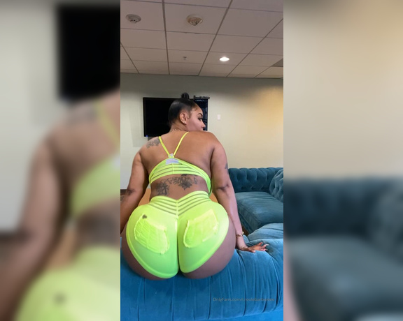 Creolebarbieeee - OnlyFans Video Jd (06.10.2019)