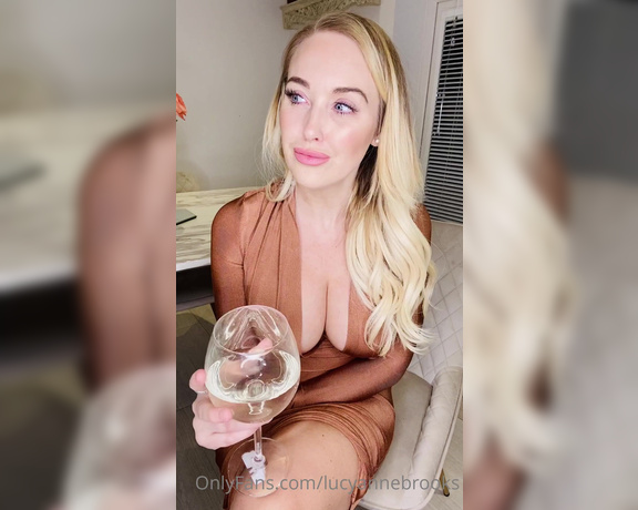 Lucyannebrooks - DATE ME MONDAY’ What’s your hottest sexual memory AE (25.05.2020)