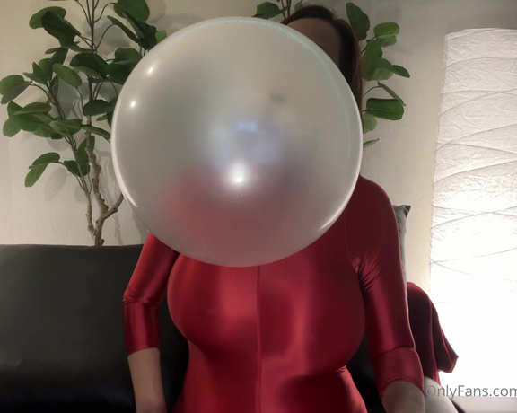 Goddesssandi - Wanna see bubble frustration Check it out. Great starts but not enough stre ep (11.01.2023)