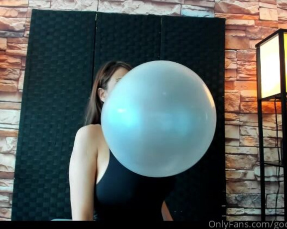 Goddesssandi - Video A big bubble with holes V (06.06.2022)