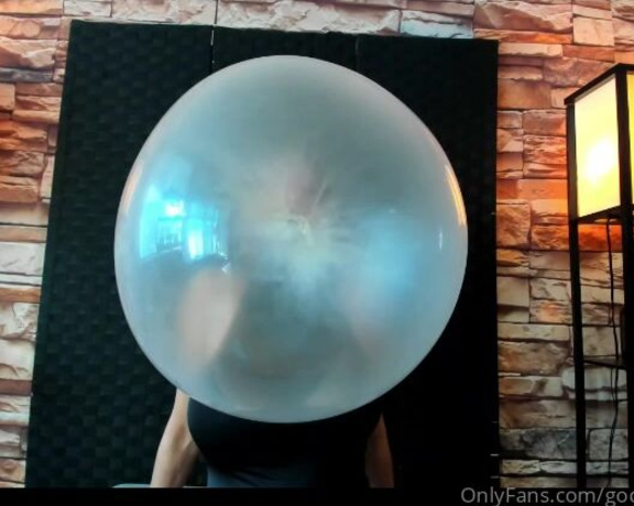 Goddesssandi - Video A big bubble with holes V (06.06.2022)