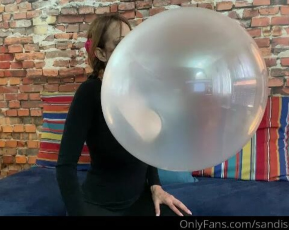 Goddesssandi - Bubble Gum E (27.12.2020)