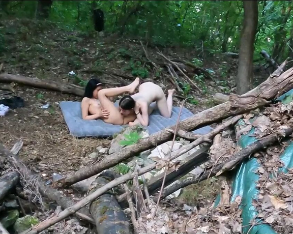 Dollscult - Lesbian sex in the woods gD (03.04.2022)