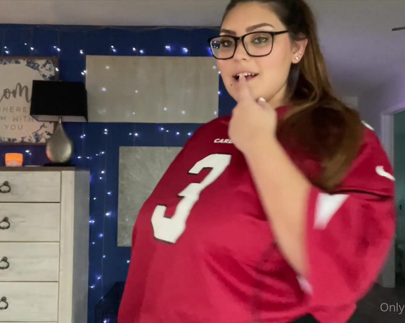 Fitsid - Full Video BBW Football Fan Teases You With Her Curvy Body  Belly V5 (02.10.2021)