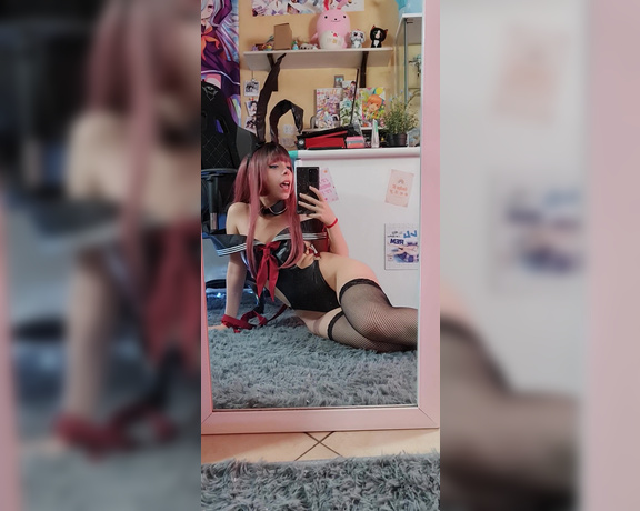 Littlealrisha - BTS taking a break during the selfie session and my cat want to play with i7 (24.06.2021)