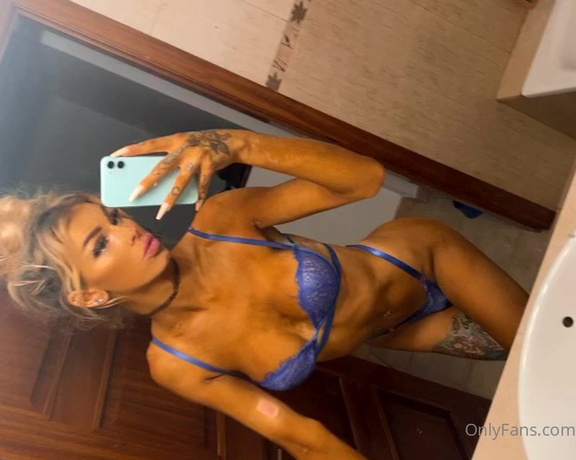 Xbarbie_malibux - Swipe right to see more @muscleassabs hP (03.09.2021)