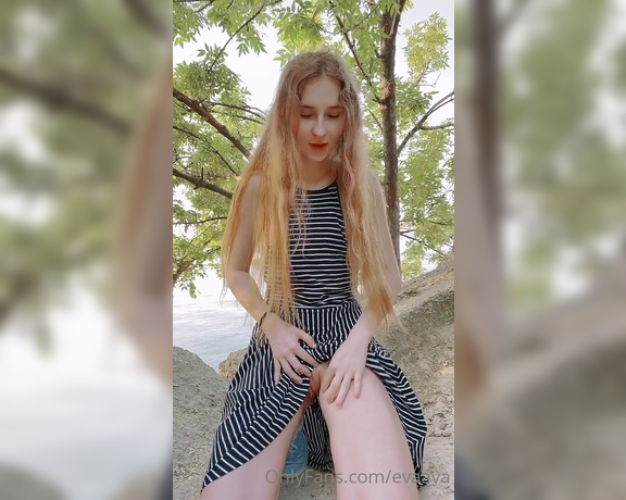 Evaava - I’m feeling so naughty when I walk without panties oQ (22.09.2021)