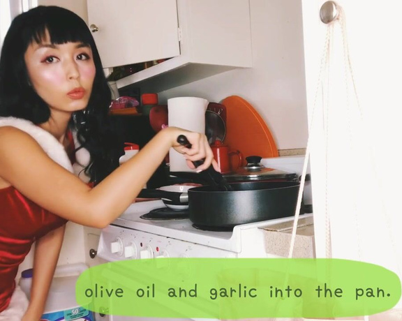 Maricahase - Sexy cooking video Japanese stuffed chicken on the rice salt and pepper pea r3 (11.01.2019)