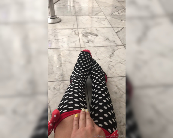 Maricahase - Video I cant handle my feet and big bush. Because theyre so sexy. Sk (19.07.2019)