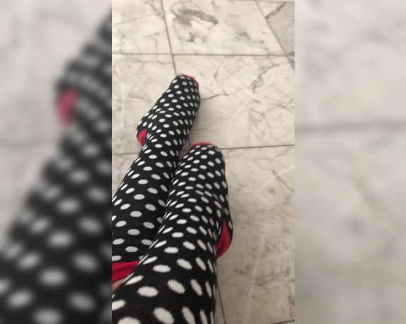 Maricahase - Video I cant handle my feet and big bush. Because theyre so sexy. Sk (19.07.2019)