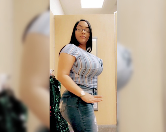 Jaki-Oppai - Dressing room shenanigans part  Video,  Big Tits, Milf, Big Ass
