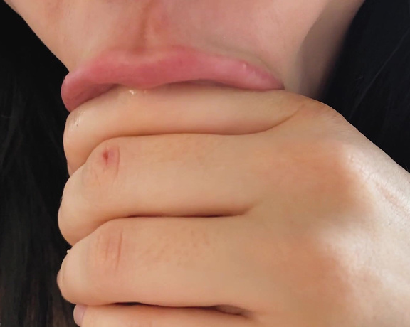 Sadend - ASMR Close Up Blowjob and Cum In Mouth, Blowjob, Close-Ups, Extreme Close-ups, ASMR, Cum In Mouth, ManyVids