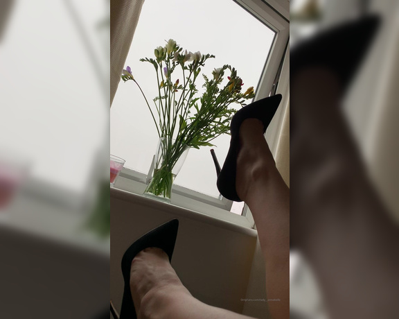 Lady Annabelle - High heels in the morning,  Big Tits, Milf, boot fetish, foot fetish, nylon fetish, Goddess, Femdom