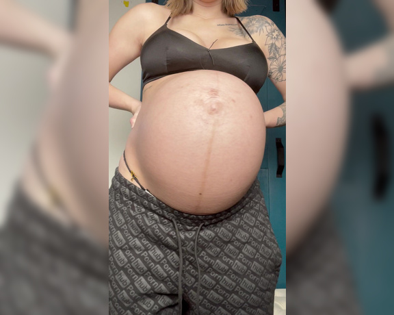 Greydesire69 - I was in labor during this… think you see any contractions happening Cq (31.12.2021)