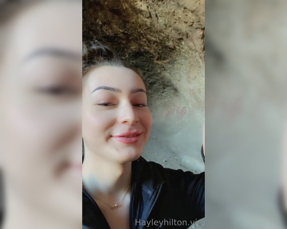 Tshayleybaby - ## Tip $ below to watch the full video Outdoor kinky fun, sucking his jui rr (27.09.2022)