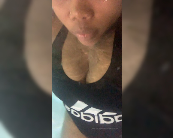 Missniemacream - I’ve decided to start swimming as a form of working out. Would you be inter So (07.11.2019)