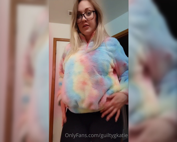 Realggkatie - Little flash before I go grocery shopping l (17.11.2020)