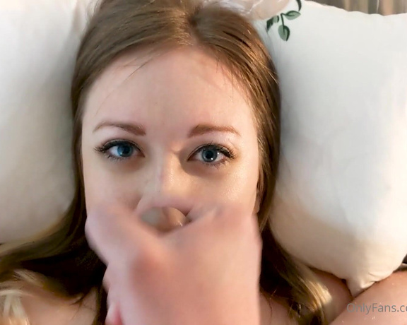 Realggkatie - I was so covered by this facial I like the feeling of my arms trapped while face fucking. g (03.02.2021)