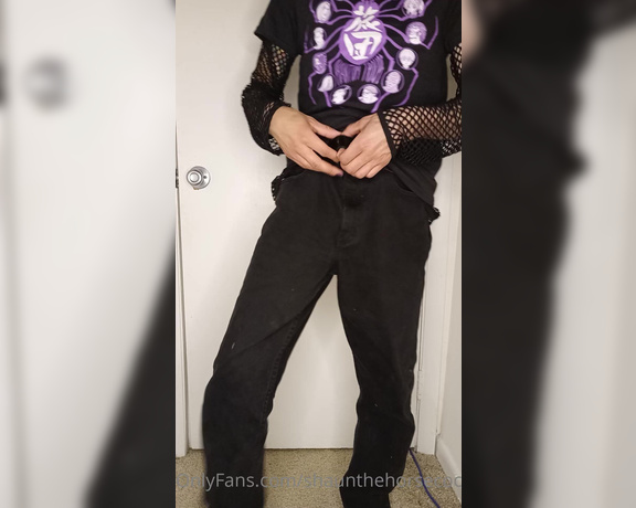 Shaunthehorsecock - Had to do some outfit appreciation before I took everything off! X (04.04.2022)