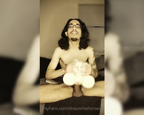 Shaunthehorsecock - Another video of me fucking my favorite toy! I start being real gentle YD (25.02.2022)