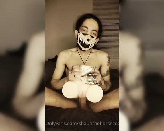 Shaunthehorsecock - Monster Boyfriend has lots of fun with his toy! So much so that after b (14.03.2022)