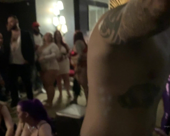 Nickeyhuntsman - Live sex show from Sext panther suite party I filmed a lot of video clips and will be post 4b (26.01.2020)