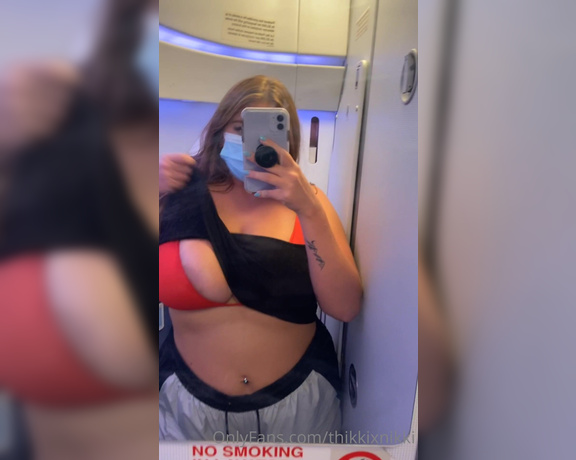 Thikkixnikki - I was horny the entire plane right Cx (31.07.2020)