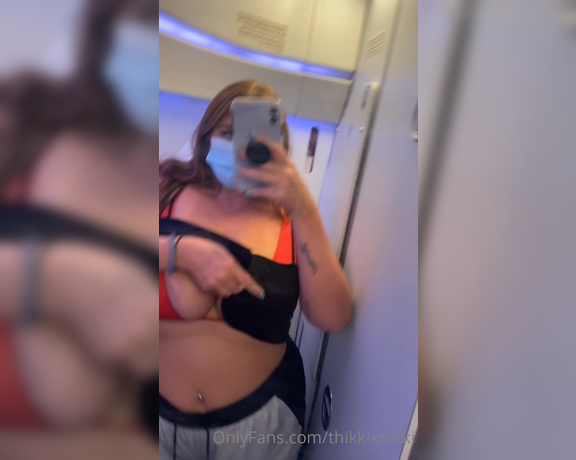 Thikkixnikki - I was horny the entire plane right Cx (31.07.2020)