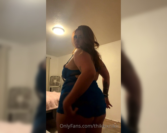 Thikkixnikki - Just playing around with my fat ass P (09.07.2022)