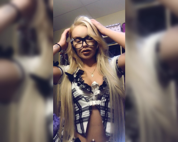 Sashalove - School girl time I’ll be at Pete’s for next weeks s (09.10.2019)